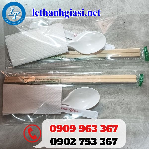 combo muỗng đũa tăm giấy 4 trong 1 giá sỉ tốt combo muỗng đũa tăm giấy 4 trong 1 giá sỉ tốt