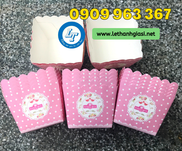 MUA CUP GIẤY – CHÉN GIẤY LÀM BÁNH GIÁ SỈ Ở ĐÂU? cup giấy cứng hình vuông