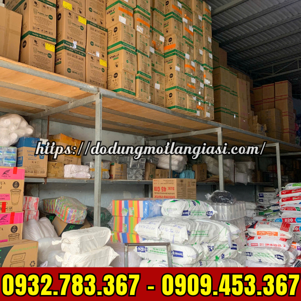 XÔ TRÀ SỮA VUÔNG 2 LÍT CÓ QUAI XÁCH SỈ CHO HÀNG QUÁN đại lý đồ dùng 1 lần lê thanh