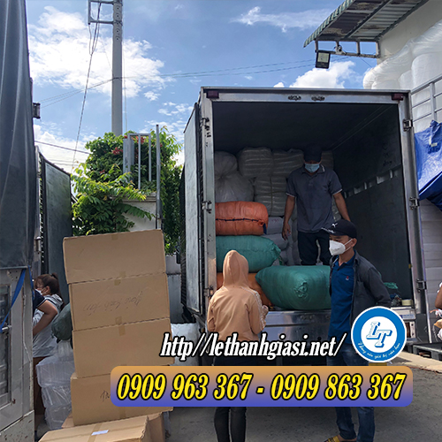 HỘP GIẤY KRAFT NẮP GÀI ĐỰNG THỨC ĂN GIÁ RẺ TPHCM giao hàng hộp giấy cho khách miễn phí