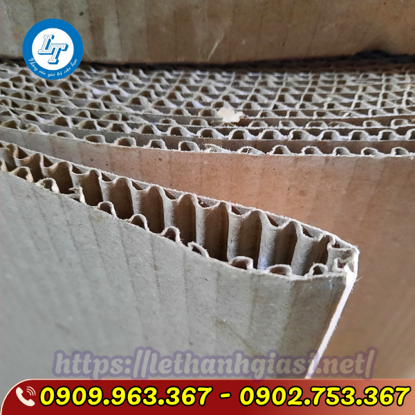 GIẤY CUỘN CARTON 2 LỚP GIÁ RẺ SĂN KHO TPHCM giấy carton 2 lớp gói hàng
