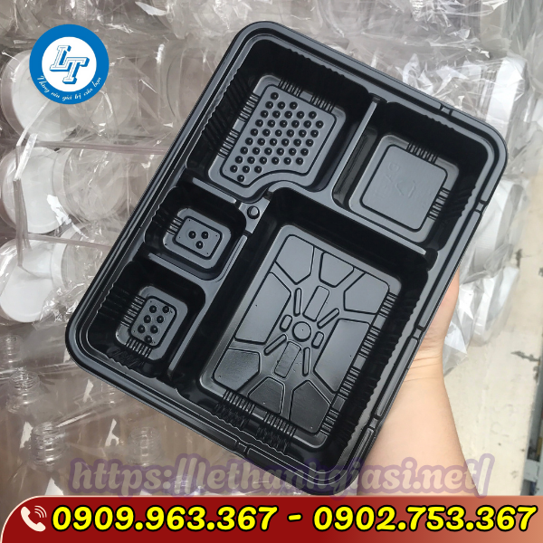 ĐỊA CHỈ BÁN HỘP NHỰA ĐẾ ĐEN ĐỦ LOẠI GIÁ SỈ RẺ tại hộp nhựa đế đen ht25 4 ngăn