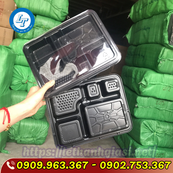 HỘP NHỰA ĐẾ ĐEN NẮP TRONG GIÁ SỈ RẺ khay nhựa 5 ngăn