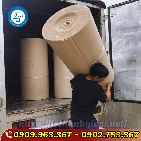 BÁO GIÁ SỈ GIẤY CUỘN CARTON 2 LỚP CÂN KG TẠI TPHCM giấy cuộn carton 2 lớp