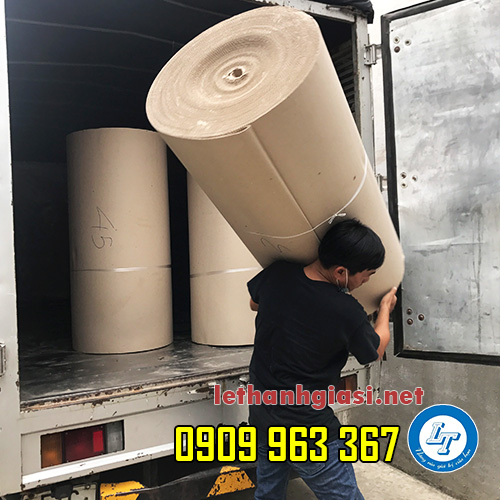 NỚI BÁN GIẤY CARTON GÓI HÀNG GIÁ RẺ TẠI TPHCM giấy carton gói hàng 2 lớp