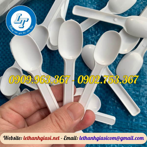 NƠI BÁN MUỖNG NHỰA NHỎ ĂN XÔI, KEM, SỮA CHUA GIÁ RẺ muỗng nhựa nhỏ trắng đục