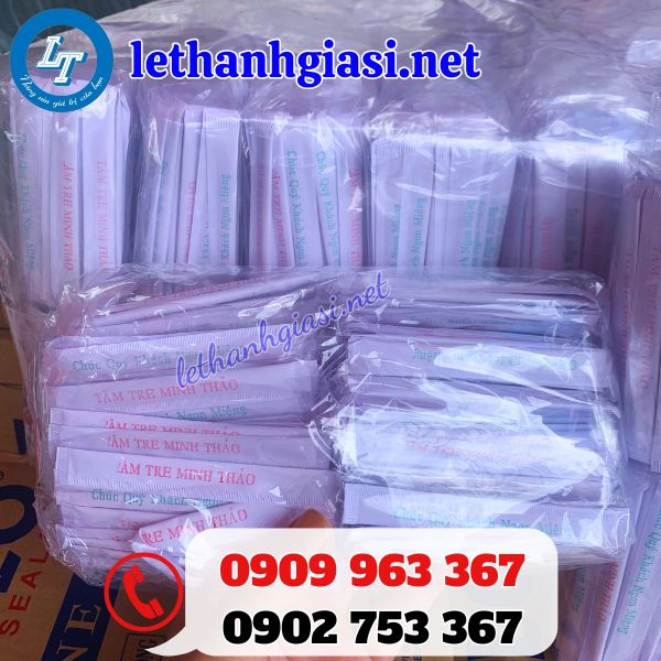 tưm tre bọc giấy tiệt trùng giá sỉ bao 1000 cái
