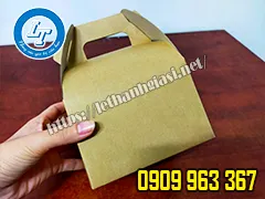 TÌM MUA HỘP GIẤY ĐỰNG BÁNH CÓ QUAI Ở ĐÂU GIÁ RẺ?