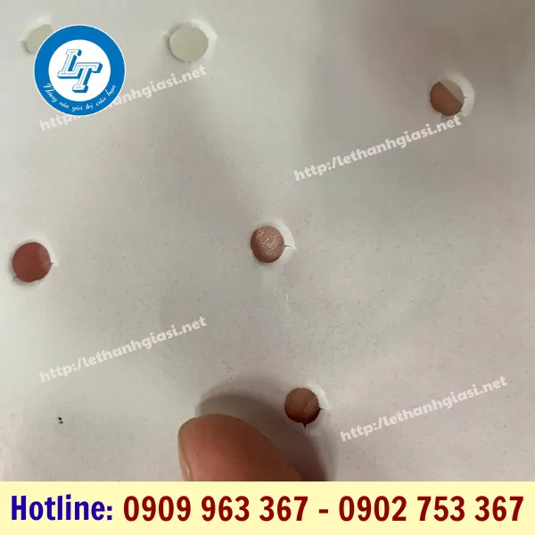 GIẤY NẾN ĐỤC LỖ