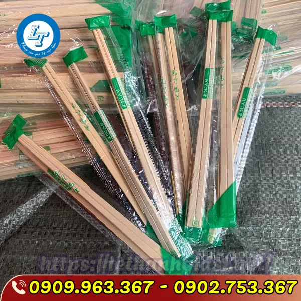 ĐŨA GỖ TÁCH NHẬT