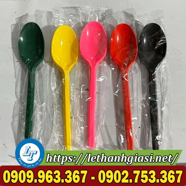 MUỖNG NHỰA BỌC MÀNG