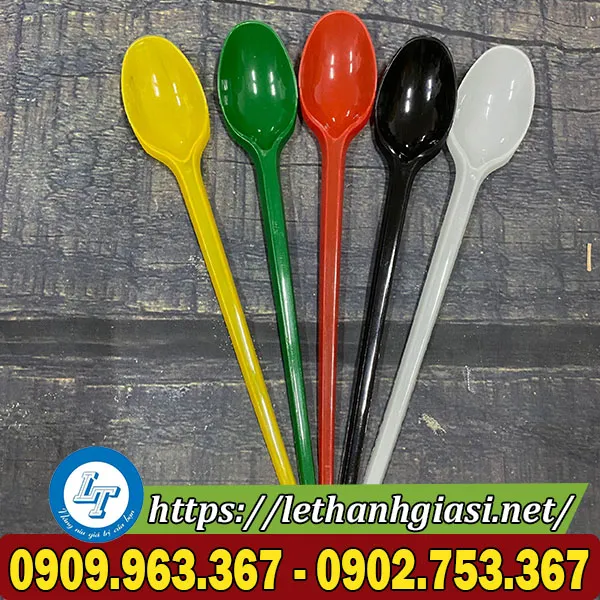 MUỖNG NHỰA DÙNG 1 LẦN 20 CM