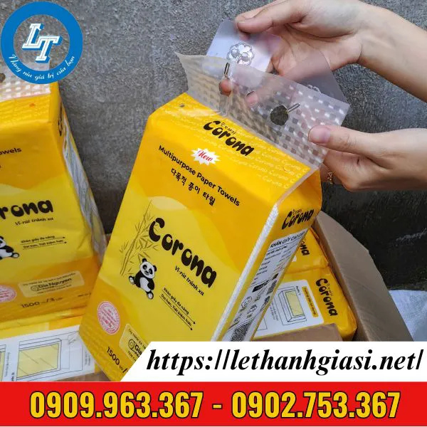 KHĂN GIẤY RÚT TREO TƯỜNG