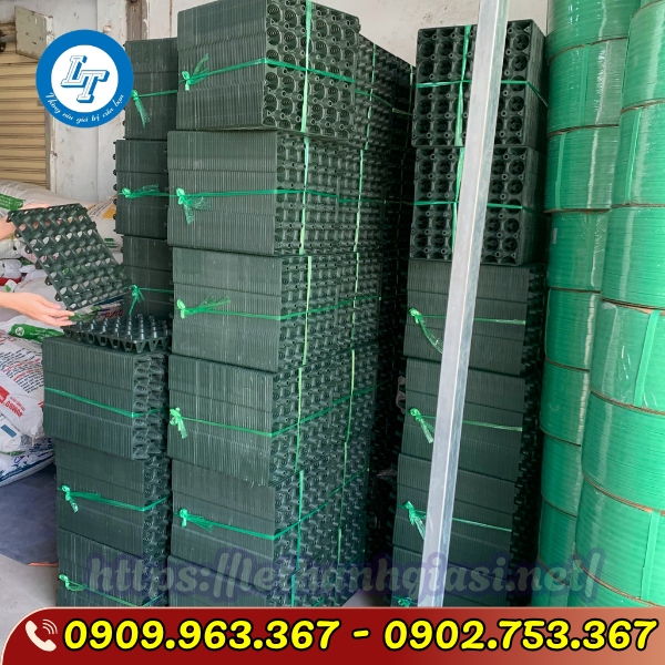 VỈ TRỨNG NHỰA CỨNG 30 QUẢ ĐỦ MÀU GIÁ SỈ VỈ TRỨNG NHỰA CỨNG 30 QUẢ ĐỦ MÀU GIÁ SỈ