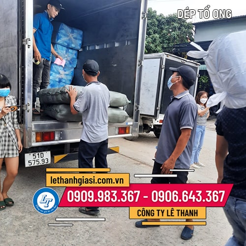 Xưởng bán dép tổ ong thái xanh coban hot trend Xưởng bán dép tổ ong thái xanh coban hot trend