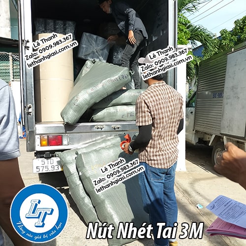 nút nhét tai 3M chất liệu bọt biển 200 đôi/ hộp. nút nhét tai 3M chất liệu bọt biển 200 đôi/ hộp.