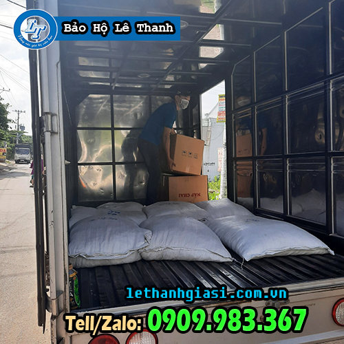 địa chỉ mua mặt nạ chống giọt bắn giá sỉ chống độc kính