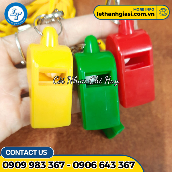 còi nhựa thể thao có dây giá rẻ 3 còi nhựa thể thao có dây giá rẻ 3