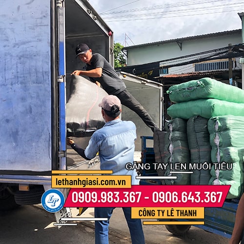 bỏ sỉ găng tay len muối tiêu viền đỏ 100g bỏ sỉ găng tay len muối tiêu viền đỏ 100g