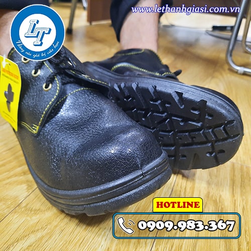 Nên mua giày bảo hộ công nhân nào chống đinh tốt nhất? Nên mua giày bảo hộ công nhân nào chống đinh tốt nhất?