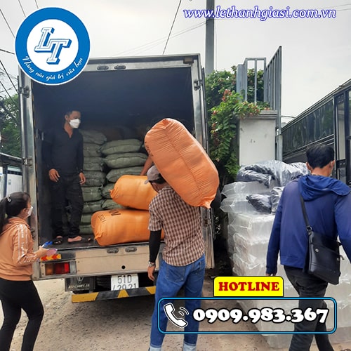 Nên mua giày bảo hộ công nhân nào chống đinh tốt nhất? Nên mua giày bảo hộ công nhân nào chống đinh tốt nhất?