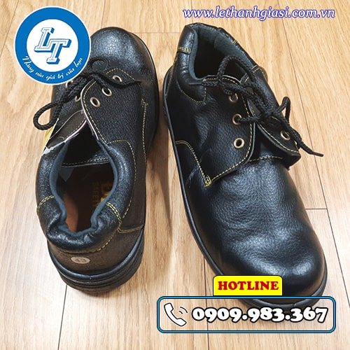 Nên mua giày bảo hộ công nhân nào chống đinh tốt nhất? Nên mua giày bảo hộ công nhân nào chống đinh tốt nhất?