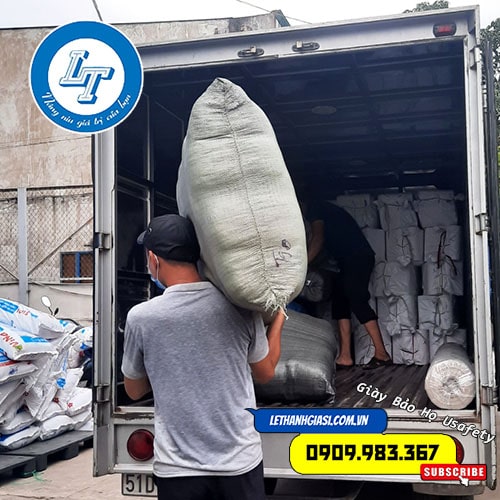 giảm giá mạnh khi mua giày bảo hộ Usafety xuất xứ từ Mỹ giảm giá mạnh khi mua giày bảo hộ Usafety xuất xứ từ Mỹ