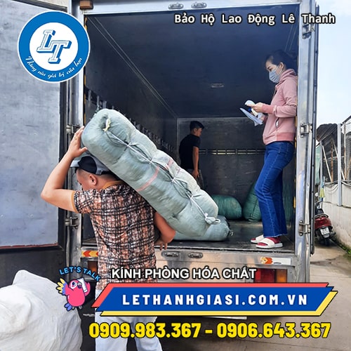 Mua sỉ kính chống hóa chất trắng Đài Loan Mua sỉ kính chống hóa chất trắng Đài Loan