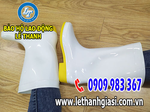 Ủng nhựa trắng đế vàng Thùy Dương Ủng nhựa thùy dương giá rẻ