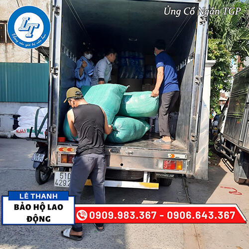 ủng nhựa bảo hộ lao động TGP giá sỉ trắng đế vàng ủng nhựa bảo hộ lao động TGP giá sỉ trắng đế vàng