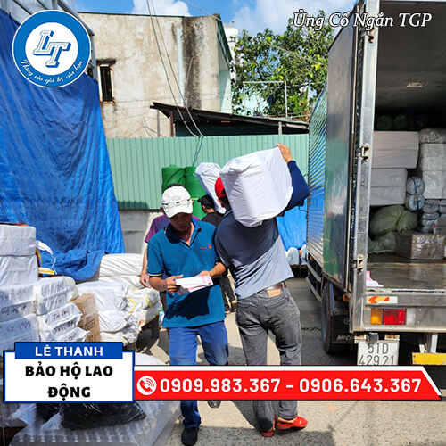 ủng nhựa bảo hộ lao động TGP giá sỉ trắng đế vàng ủng nhựa bảo hộ lao động TGP giá sỉ trắng đế vàng