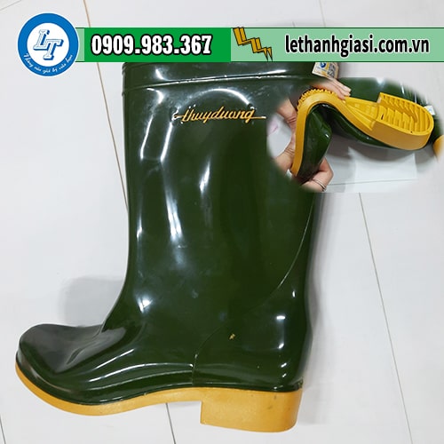 ủng nhựa Thuỳ Dương xanh rêu-giá ổn định cho mọi nhà. ủng nhựa Thuỳ Dương xanh rêu-giá ổn định cho mọi nhà.