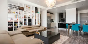 Tủ trang trí đẹp dành cho căn hộ chung cư