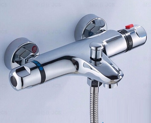 Thân sen Thermostat thiết kế có nút chống bỏng và nút tiết kiệm nước Thân sen Thermostat thiết kế có nút chống bỏng và nút tiết kiệm nước