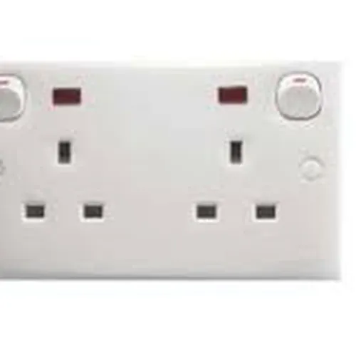 Bộ ổ cắm đôi 3 chấu 13A có công tắc đèn báo  kiểu Anh Schneider E30 & EMS E25N_WE