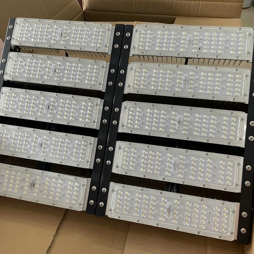 [Philips Inside] Đèn Pha LED Modules Chiếu Sáng Nút Giao Thông Đường Bộ Citilight CTL150M 500W LED750/CW 220-240V 75000LM
