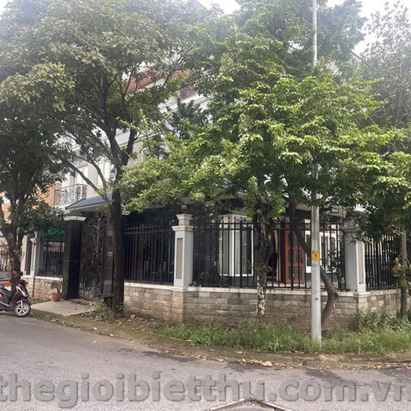 Cho thuê biệt thự Thảo Điền khu bảo vệ 153 Nguyễn Văn Hưởng 3000$/ tháng Cho thuê biệt thự Thảo Điền khu bảo vệ 153 Nguyễn Văn Hưởng 3000$/ tháng