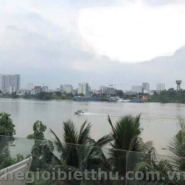 Cho thuê đất bờ sông Thảo Điền mặt tiền Nguyễn Văn Hưởng Cho thuê đất bờ sông Thảo Điền mặt tiền Nguyễn Văn Hưởng