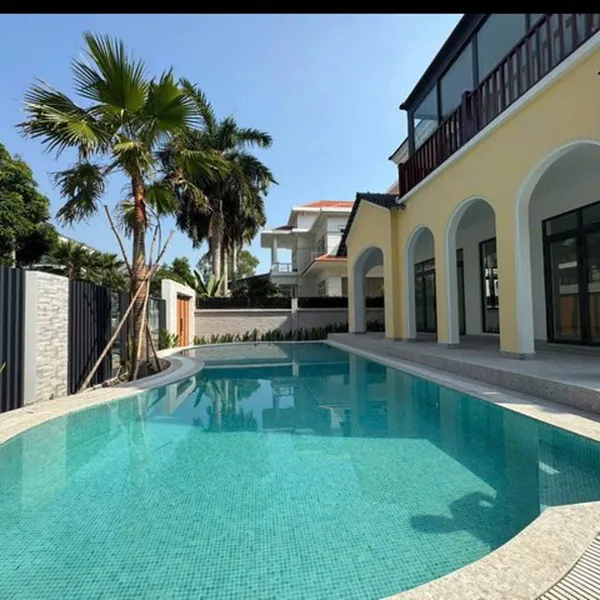 Cho thuê văn phòng showroom 198C2 góc hai mặt tiền Nguyễn Văn Hưởng Thảo Điền Cho thuê văn phòng showroom 198C2 góc hai mặt tiền Nguyễn Văn Hưởng Thảo Điền