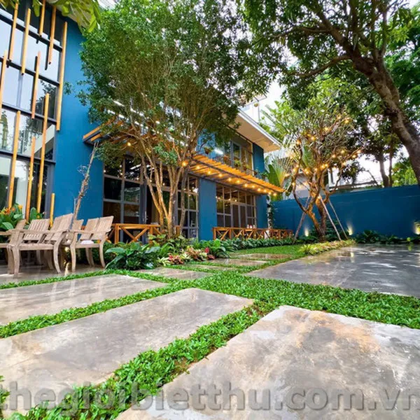 Cho thuê biệt thự Thảo Điền góc hai mặt tiền khu 40 Xuân Thủy làm văn phòng Cho thuê biệt thự Thảo Điền góc hai mặt tiền khu 40 Xuân Thủy làm văn phòng