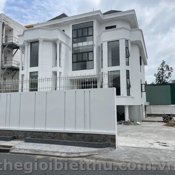 Cho thuê biệt thự số 9 đường Đặng Hữu Phổ Thảo Điền thành phố Thủ Đức Cho thuê biệt thự số 9 đường Đặng Hữu Phổ Thảo Điền thành phố Thủ Đức