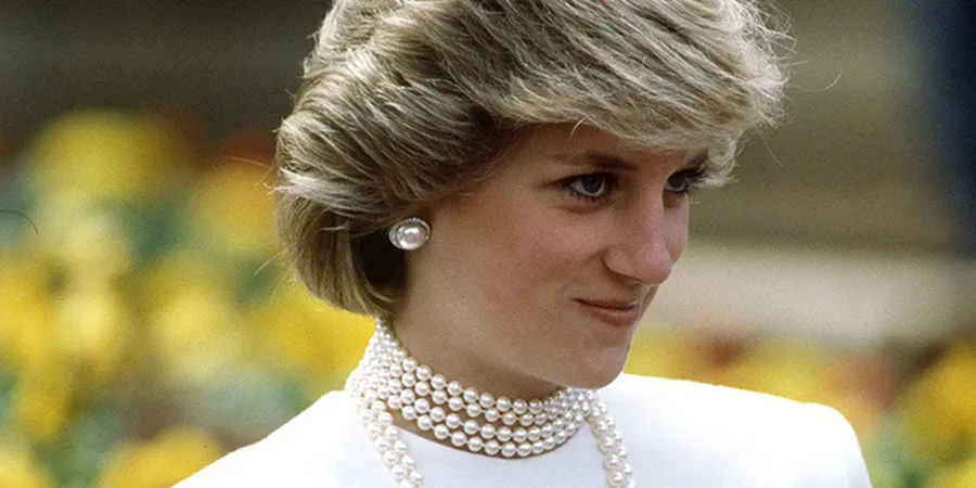 Thời Sáng lập của Công nương Diana và cái kết trái thời