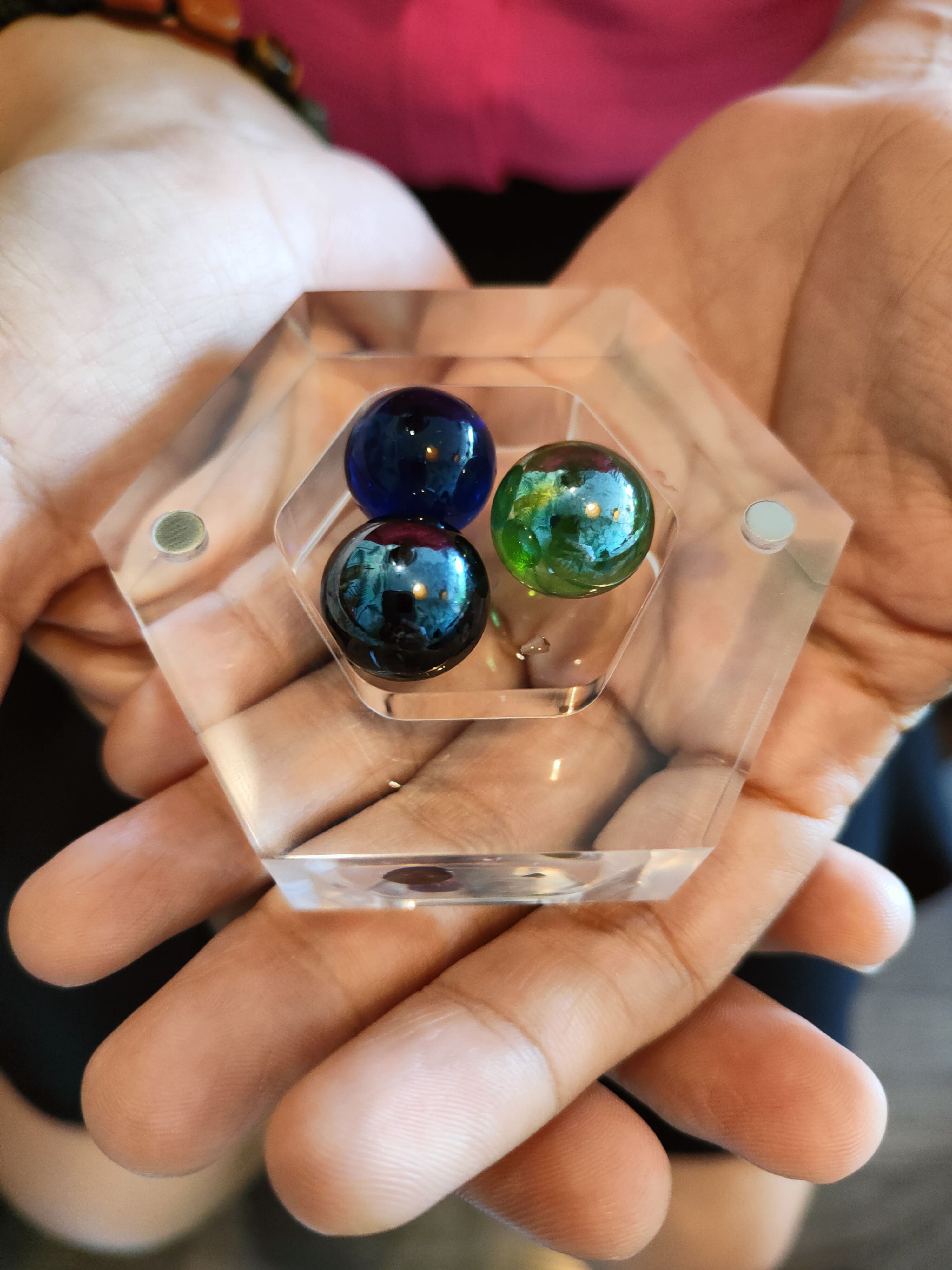 Khách trải nghiệm ngọc naga của Luang Pu Chom -Nong Khai Khách trải nghiệm ngọc naga của Luang Pu Chom -Nong Khai