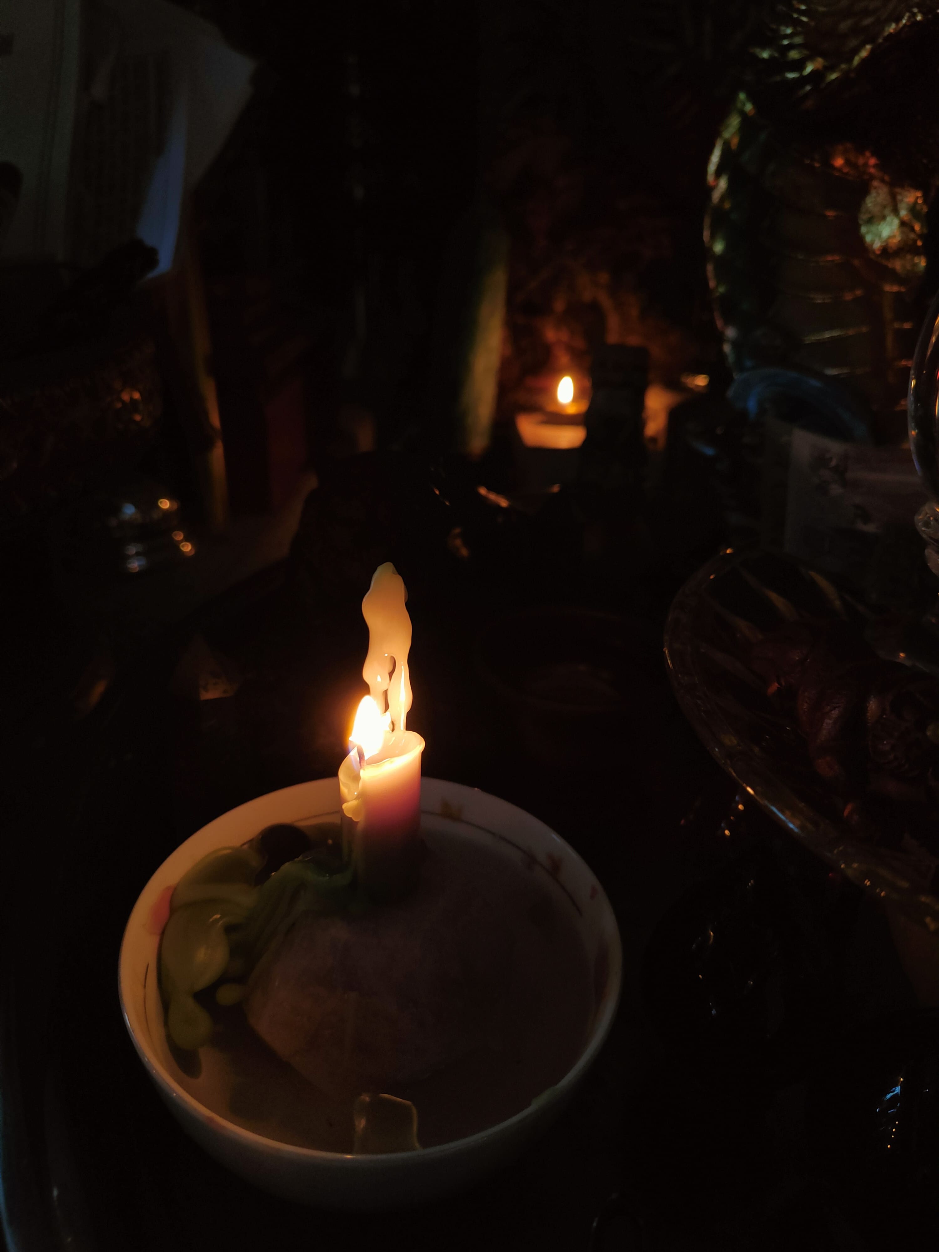 Nến naga tạo hình linh dị ngày 8.8.2023 Nến naga tạo hình linh dị ngày 8.8.2023