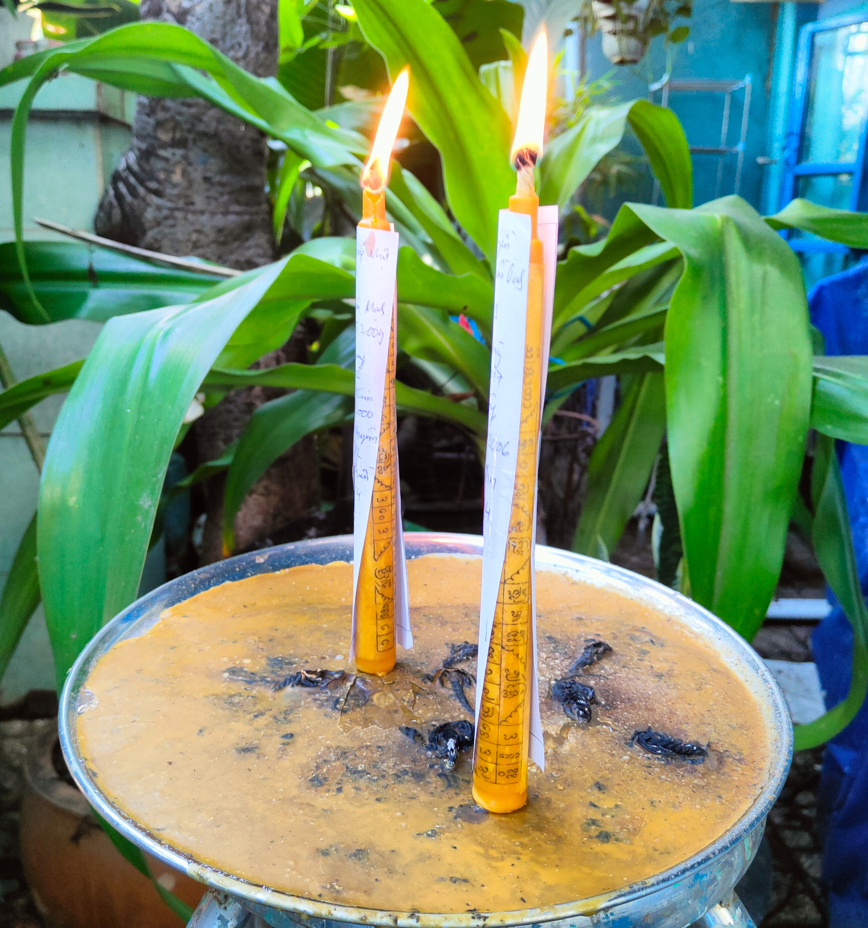 Nến ngũ năng đốt thêm cho khách đăng ký muộn Nến ngũ năng đốt thêm cho khách đăng ký muộn