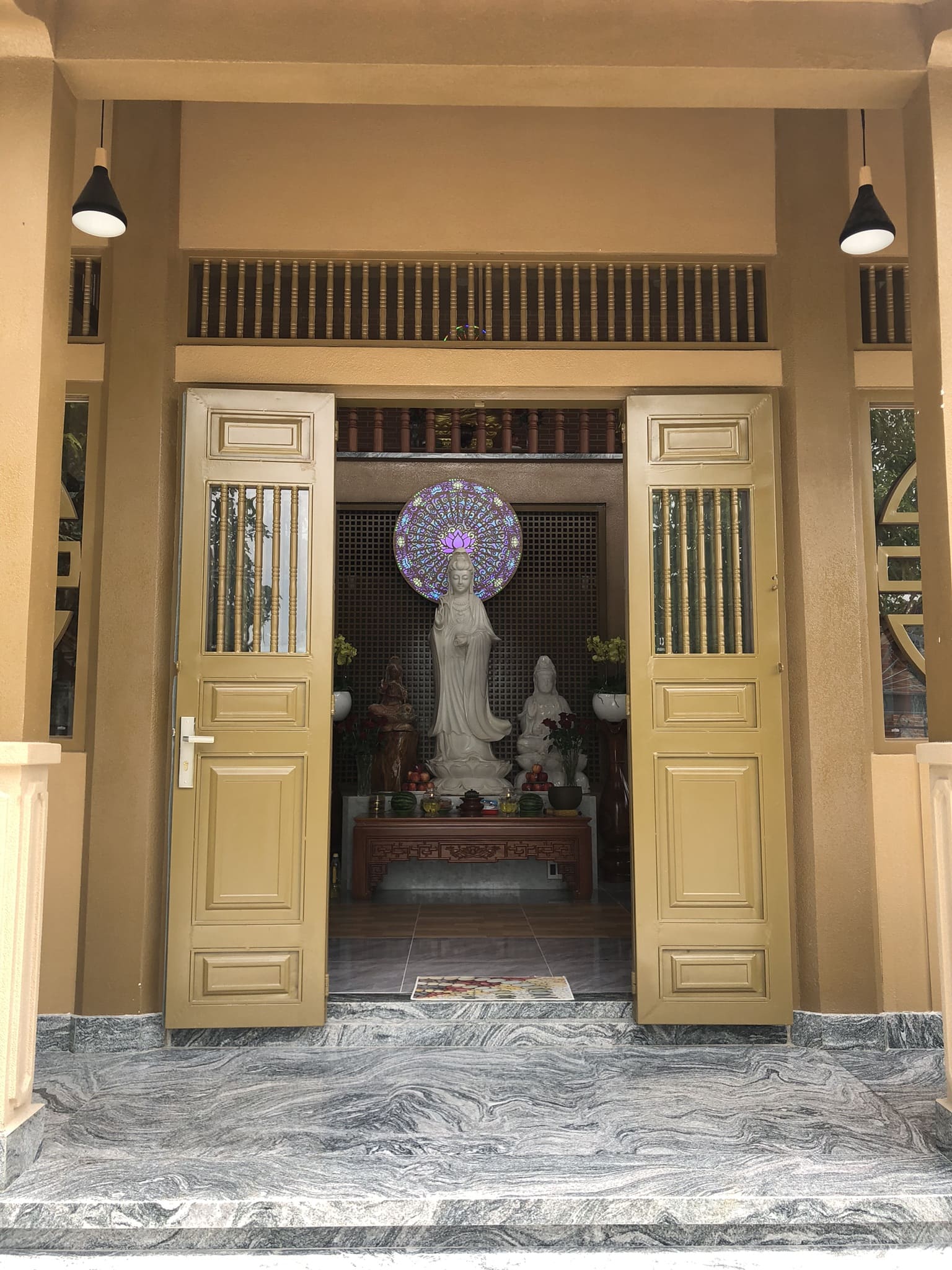 Bồ tát Quan Âm - mẹ hiền độ sanh Bồ tát Quan Âm - mẹ hiền độ sanh