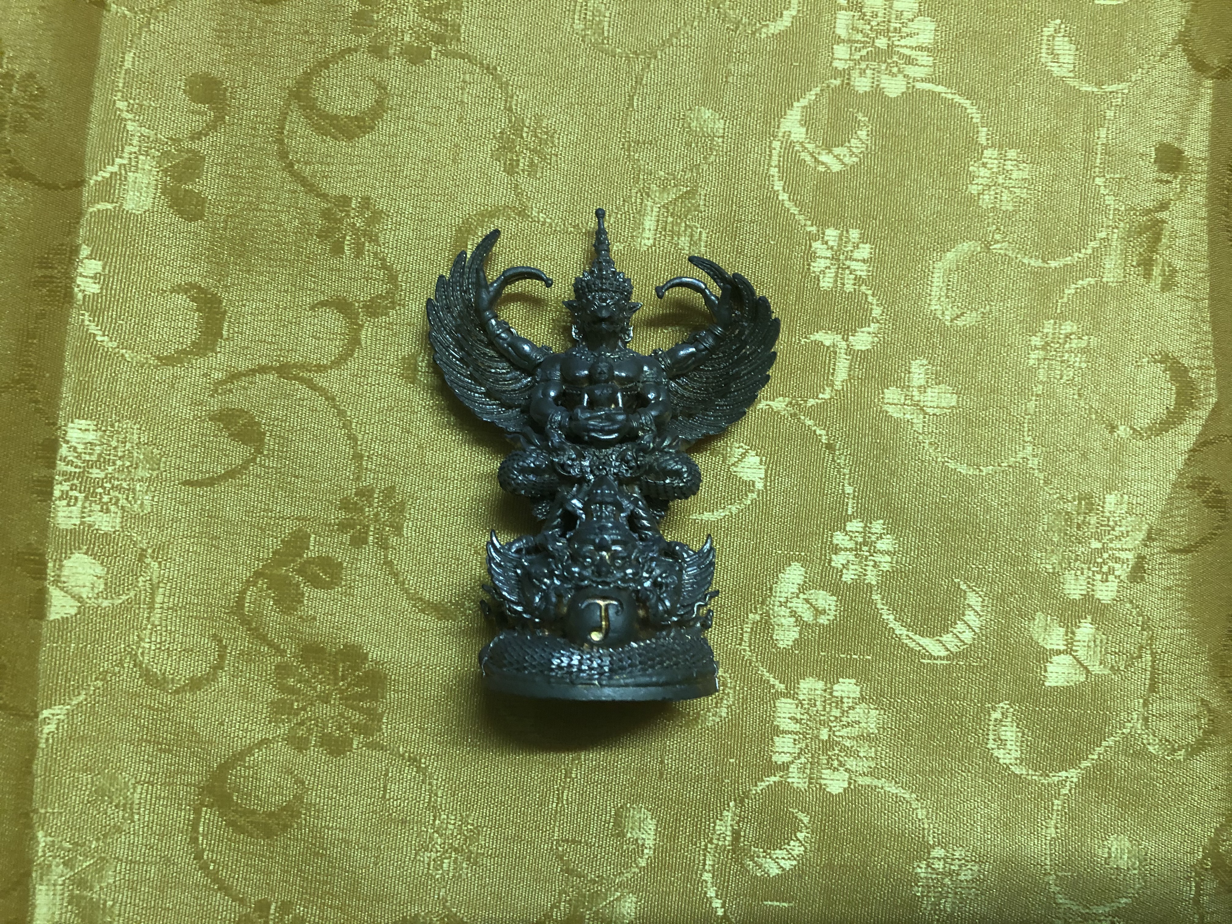 Chim Garuda giải phong thủy xấu Chim Garuda giải phong thủy xấu