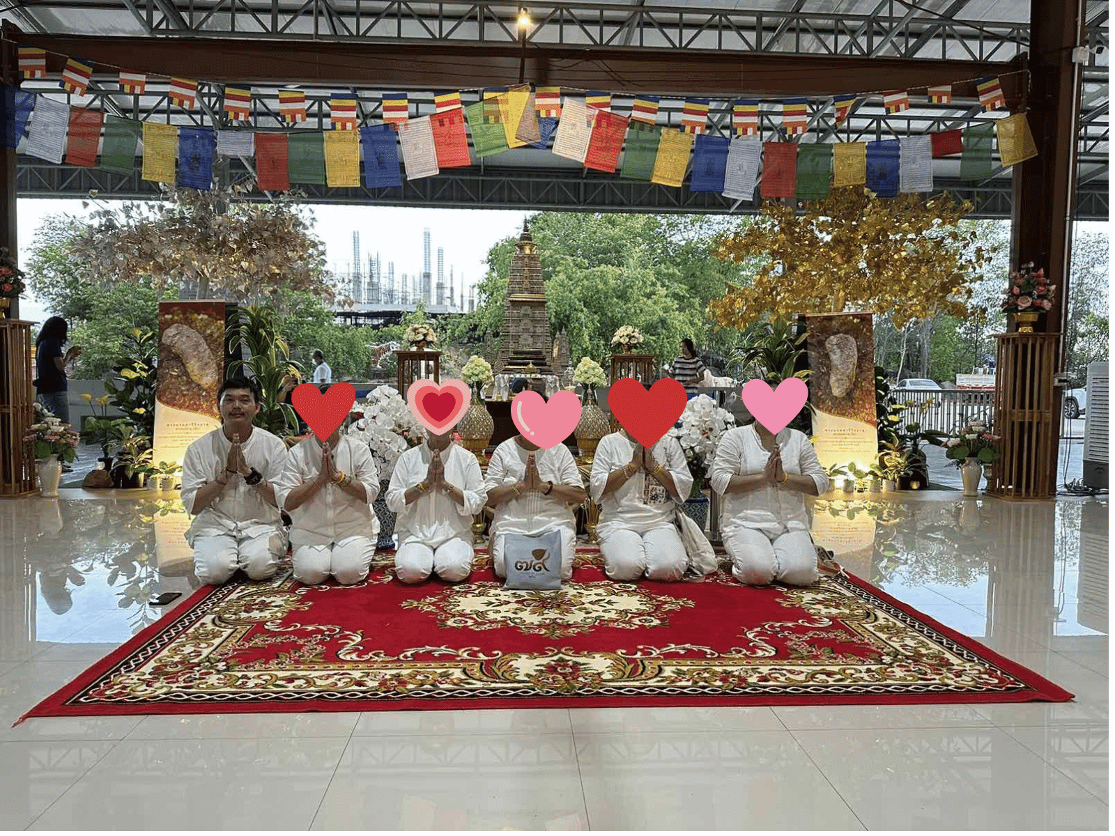 Cúng dường xá lợi răng Đức Phật Cúng dường xá lợi răng Đức Phật