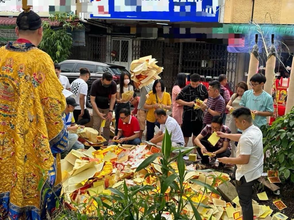 Cúng oan gia cho khách Yên Minh Hỷ Điện 1.5.2024 Cúng oan gia cho khách Yên Minh Hỷ Điện 1.5.2024