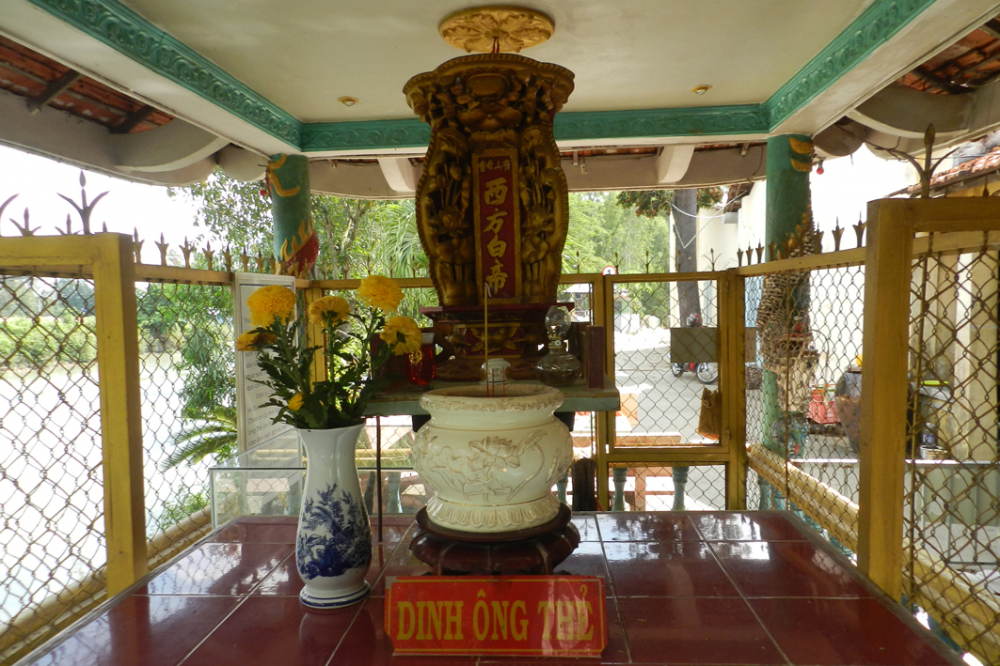 Dinh ông thẻ Dinh ông thẻ